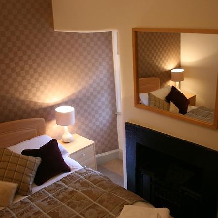 Royal Mile Budget Apartments Edinburg Rum bild